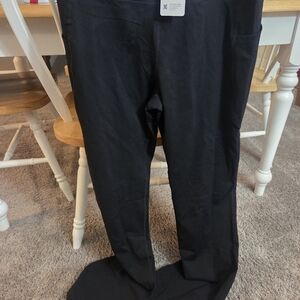 Women’s yoga/athletic leggingsSize: XL